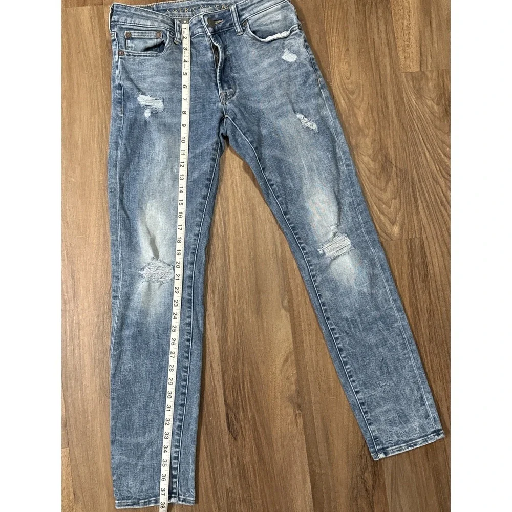 American Eagle Outfitters Next Level Flex Distressed Lght Denim 29x32 Jeans VGUC
